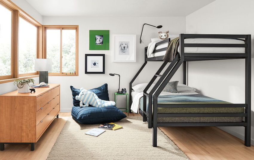 Eltern von zwei Kindern sollten besonders auf die Planung von Kinderzimmern achten. Eltern von zwei Kindern sollten besonders auf die Planung von Kinderzimmern achten.