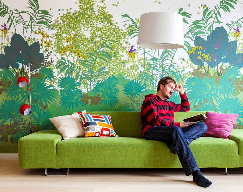 אתה יכול ליצור מבטא בהיר בחדר על ידי קישוט קיר אחד בטפט שיבליט בצבע אתה יכול ליצור מבטא בהיר בחדר על ידי קישוט קיר אחד בטפט שיבליט בצבע