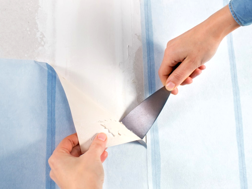 תחילה יש לנקות את הקירות והתקרות מהציפוי הישן תחילה יש לנקות את הקירות והתקרות מהציפוי הישן