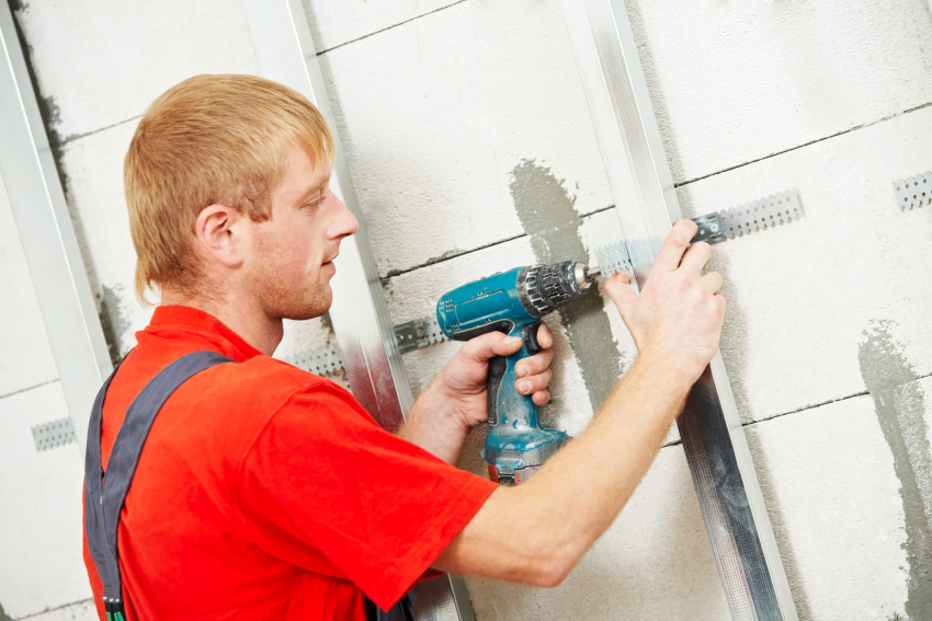 Hemen hemen her duvar, alçıpan levhalarla düzleştirilebilir. Hemen hemen her duvar, alçıpan levhalarla düzleştirilebilir.