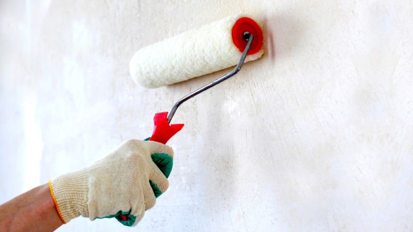 Ek duvar takviyesi olarak derin bir penetrasyon astarı kullanılır Ek duvar takviyesi olarak derin bir penetrasyon astarı kullanılır