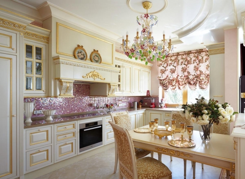 Οι κουρτίνες με λαμπρεκίνες πρέπει να είναι σε αρμονία με τη γενική ατμόσφαιρα της κουζίνας Οι κουρτίνες με λαμπρεκίνες πρέπει να είναι σε αρμονία με τη γενική ατμόσφαιρα της κουζίνας