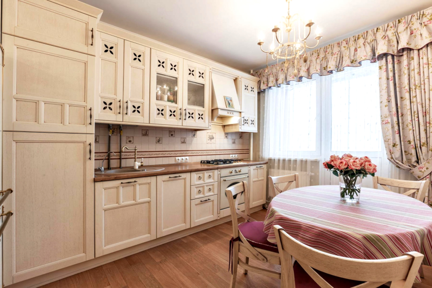 Les cortines asimètriques d’un costat fan la mateixa funció que les cortines normals Les cortines asimètriques d’un costat fan la mateixa funció que les cortines normals