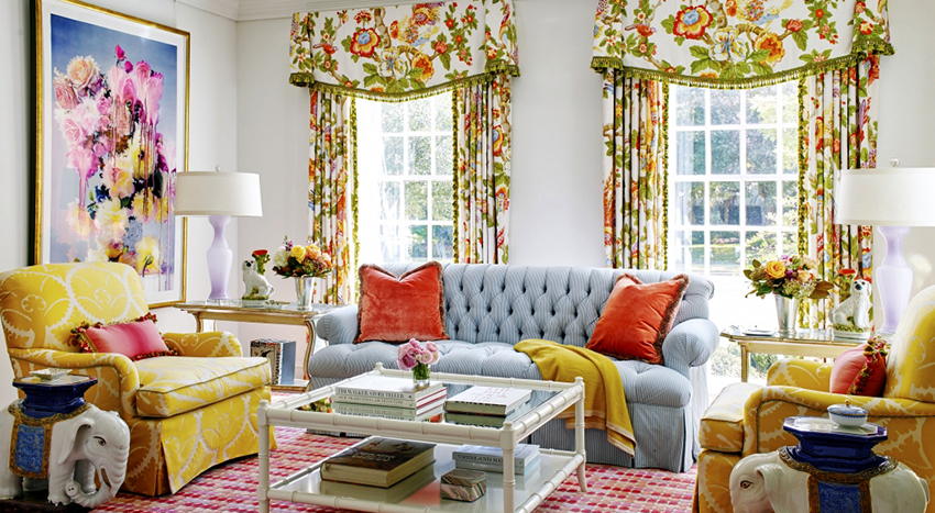 Lambrequins הם סוג מיוחד של קישוט וילון אופקי Lambrequins הם סוג מיוחד של קישוט וילון אופקי