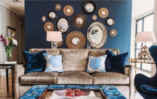 Modré tapety: tmavý a studený interiér alebo ušľachtilý a vyvážený dizajn?