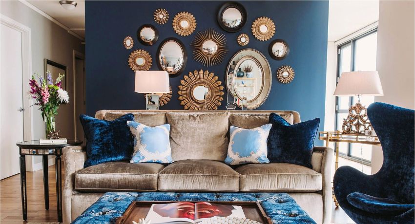 Pri modrej výzdobe miestnosti je dôležité zvážiť jej účel. Modrá tapeta: tmavý interiér alebo ušľachtilý dizajn