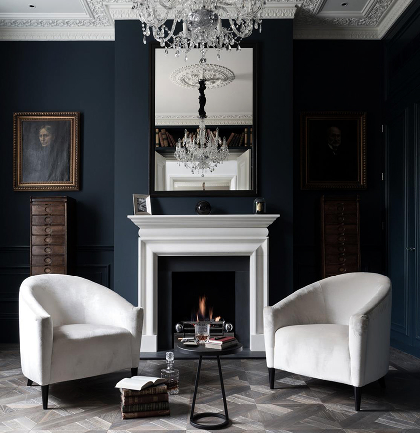 A világos bútorok látványosan fognak kinézni a nappali sötét falainak hátterében. A világos bútorok látványosan fognak kinézni a nappali sötét falainak hátterében.