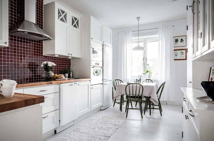 כרכוב יפהפה שמתאים לסגנון הכללי של המטבח מתאים להשאיר פתוח כרכוב יפהפה שמתאים לסגנון הכללי של המטבח מתאים להשאיר פתוח