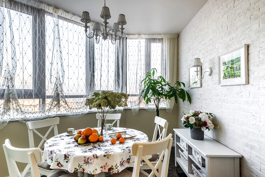 טול נטו שונה בסוג הסיבים, כמו גם בגודל התאים - מגדולים לכמעט בלתי נראים טול נטו שונה בסוג הסיבים, כמו גם בגודל התאים - מגדולים לכמעט בלתי נראים