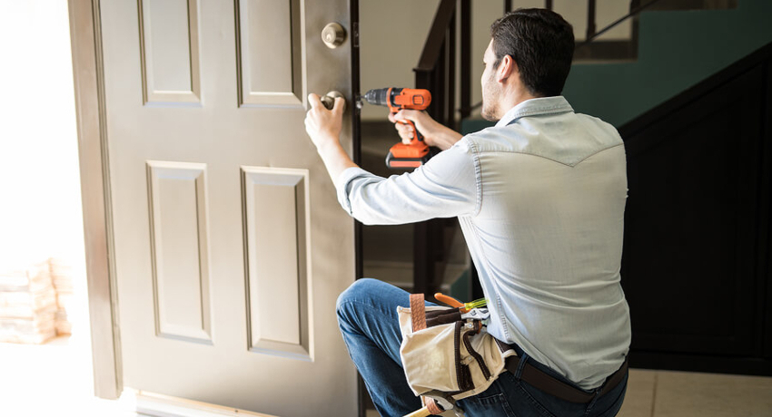 יש עומסים כבדים על מנגנוני הנעילה, ולכן הם רגישים לתקלות שונות החלפת מנעול לדלת: סיבות לתקלות והוראות מפורטות לחיסולם