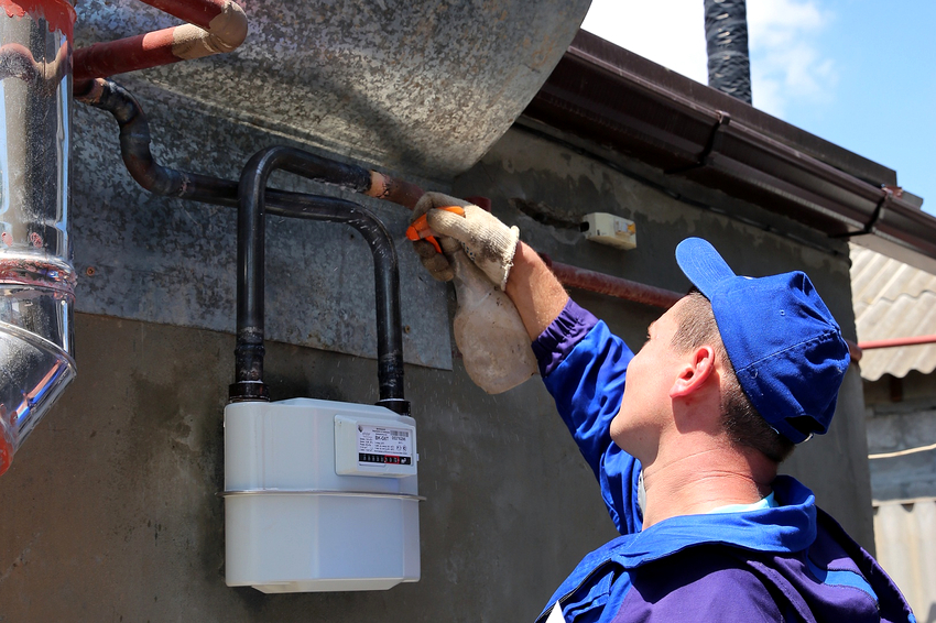 Bei der Installation eines Gaszählers sind Service-Spezialisten sowohl Ausführende als auch Empfänger Bei der Installation eines Gaszählers sind Service-Spezialisten sowohl Ausführende als auch Empfänger