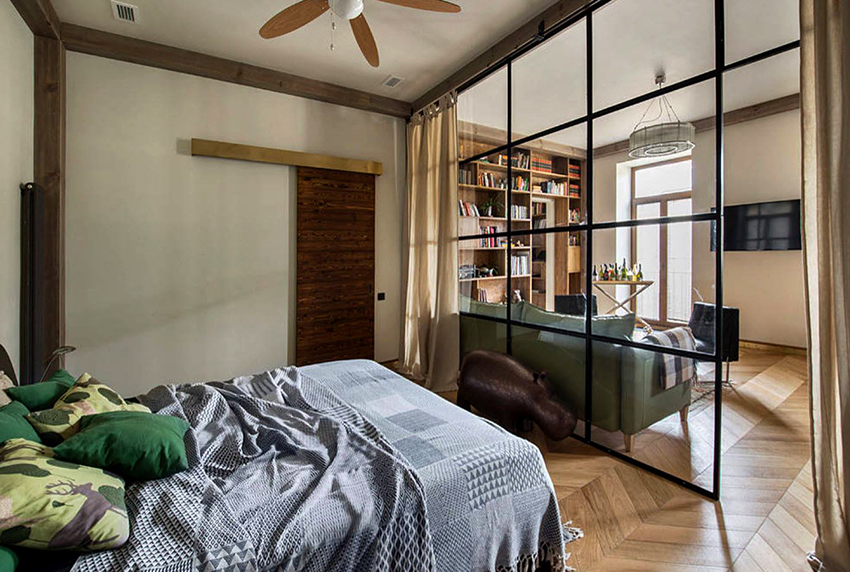 Når du dekorerer et soverom med stue i samme rom, anbefales det ikke å bruke mer enn 3-4 farger Når du dekorerer et soverom med stue i samme rom, anbefales det ikke å bruke mer enn 3-4 farger