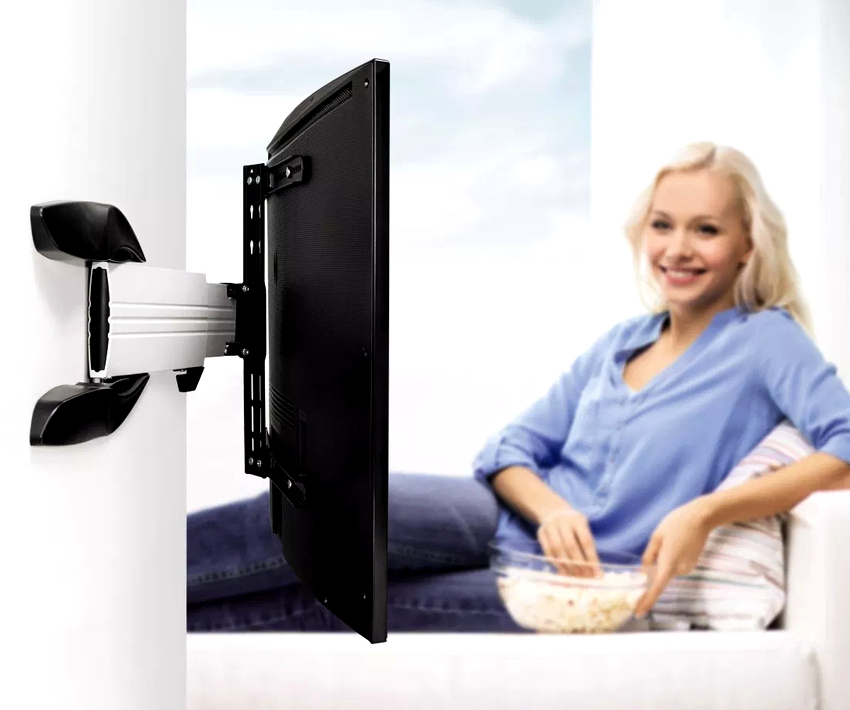 Ang paglalagay ng TV sa dingding ay nakakatipid ng puwang at pera sa pagbili ng mga kabinet, kabinet o dingding Ang paglalagay ng TV sa dingding ay nakakatipid ng puwang at pera sa pagbili ng mga kabinet, kabinet o dingding