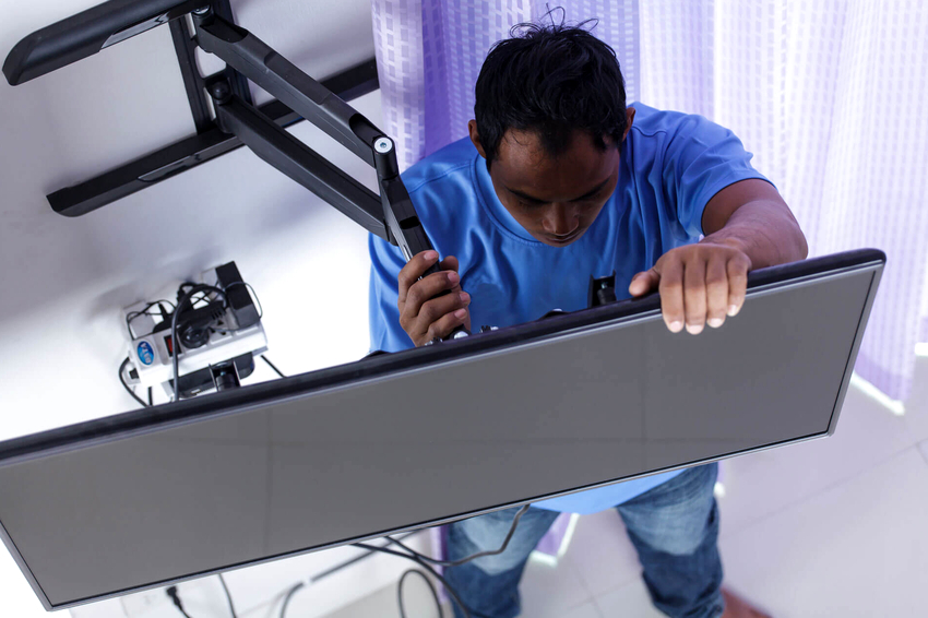 Ang kakayahang ayusin ang posisyon ng bracket ay kung ano ang nakikilala sa mga pag-mount mula sa bawat isa Ang kakayahang ayusin ang posisyon ng bracket ay kung ano ang nakikilala sa mga pag-mount mula sa bawat isa