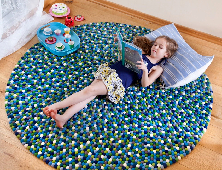 Blødt gulvbelægning til børneværelser giver behagelige følelser, skaber et varmt lag, supplerer interiøret Blødt gulvbelægning til børneværelser giver behagelige følelser, skaber et varmt lag, supplerer interiøret