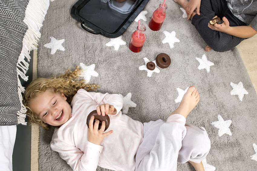 Naturlige tæpper kan fremstilles både på maskiner og i hånden Naturlige tæpper kan fremstilles både på maskiner og i hånden