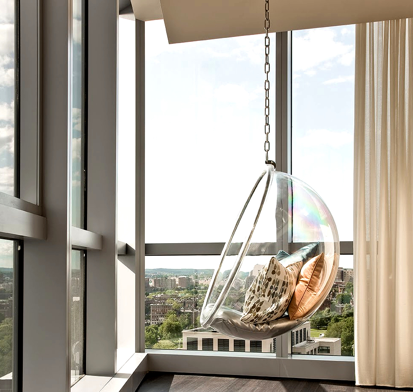 Stole kan også være lavet af mat eller gennemsigtig plast Stole kan også være lavet af mat eller gennemsigtig plast