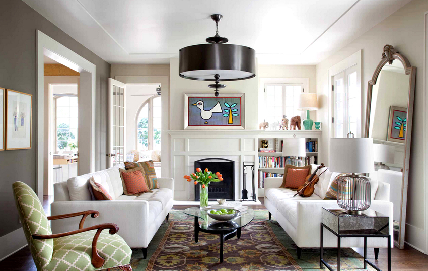 W zależności od wybranego modelu żyrandol jest w stanie wypełnić pomieszczenie maksymalną ilością światła, wpływając pozytywnie na nastrój W zależności od wybranego modelu żyrandol jest w stanie wypełnić pomieszczenie maksymalną ilością światła, wpływając pozytywnie na nastrój