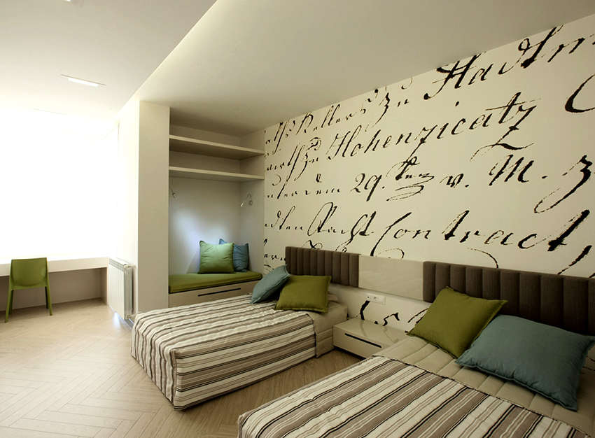 Ako postoji želja i nadahnuće, tada se natpisi na tapeti mogu obaviti vlastitim rukama Ako postoji želja i nadahnuće, tada se natpisi na tapeti mogu obaviti vlastitim rukama