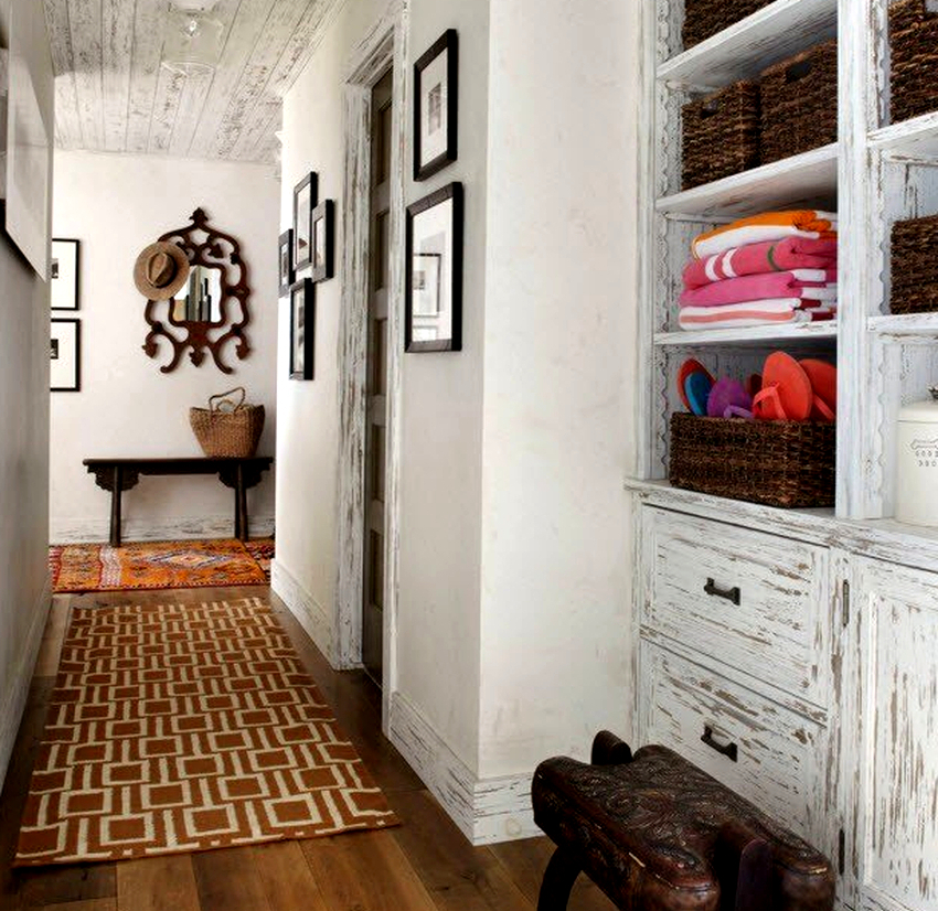 الغرض الرئيسي من الردهة هو خلع حذائك وملابسك الخارجية الغرض الرئيسي من الردهة هو خلع حذائك وملابسك الخارجية