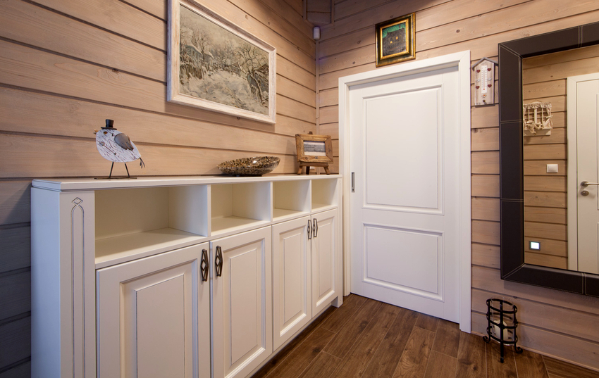 بالنسبة للأشخاص الذين غالبًا ما يستخدمون المظلات أو العصي ، ستكون الحوامل الخاصة لهذه الملحقات في متناول اليد. بالنسبة للأشخاص الذين غالبًا ما يستخدمون المظلات أو العصي ، ستكون الحوامل الخاصة لهذه الملحقات في متناول اليد.