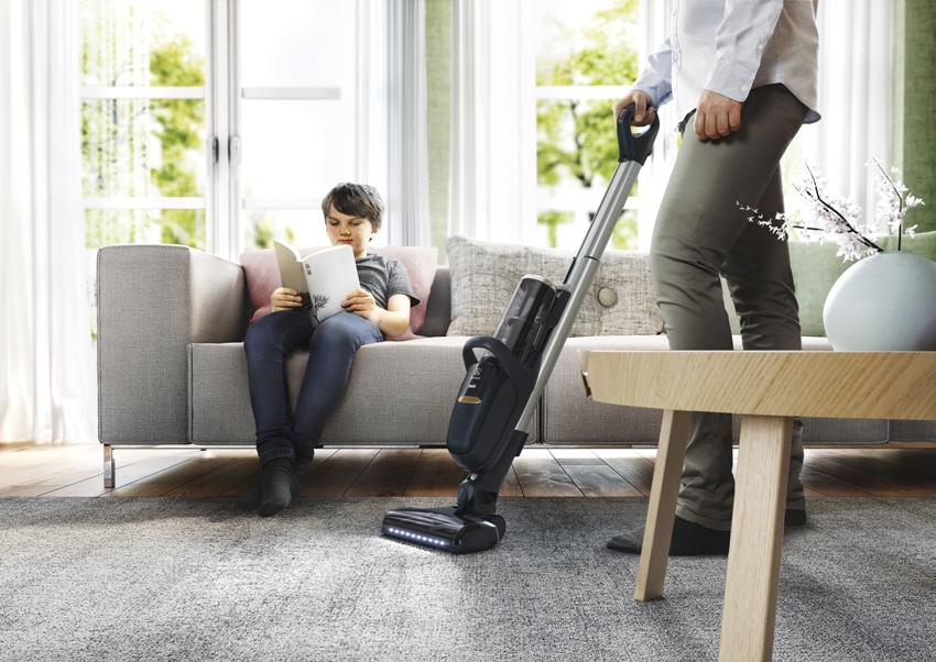 Η ηλεκτρική σκούπα BOSCH BBH 625M10 είναι πολύ βολική στη χρήση χάρη στη λειτουργία της μπαταρίας Η ηλεκτρική σκούπα BOSCH BBH 625M10 είναι πολύ βολική στη χρήση χάρη στη λειτουργία της μπαταρίας