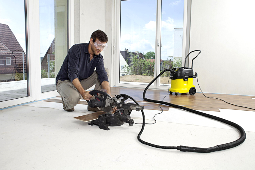 Konstruktionsstøvsugere kan bruges til at samle affald både under selve arbejdet og i slutningen af det. Konstruktionsstøvsugere kan bruges til at samle affald både under selve arbejdet og i slutningen af det.