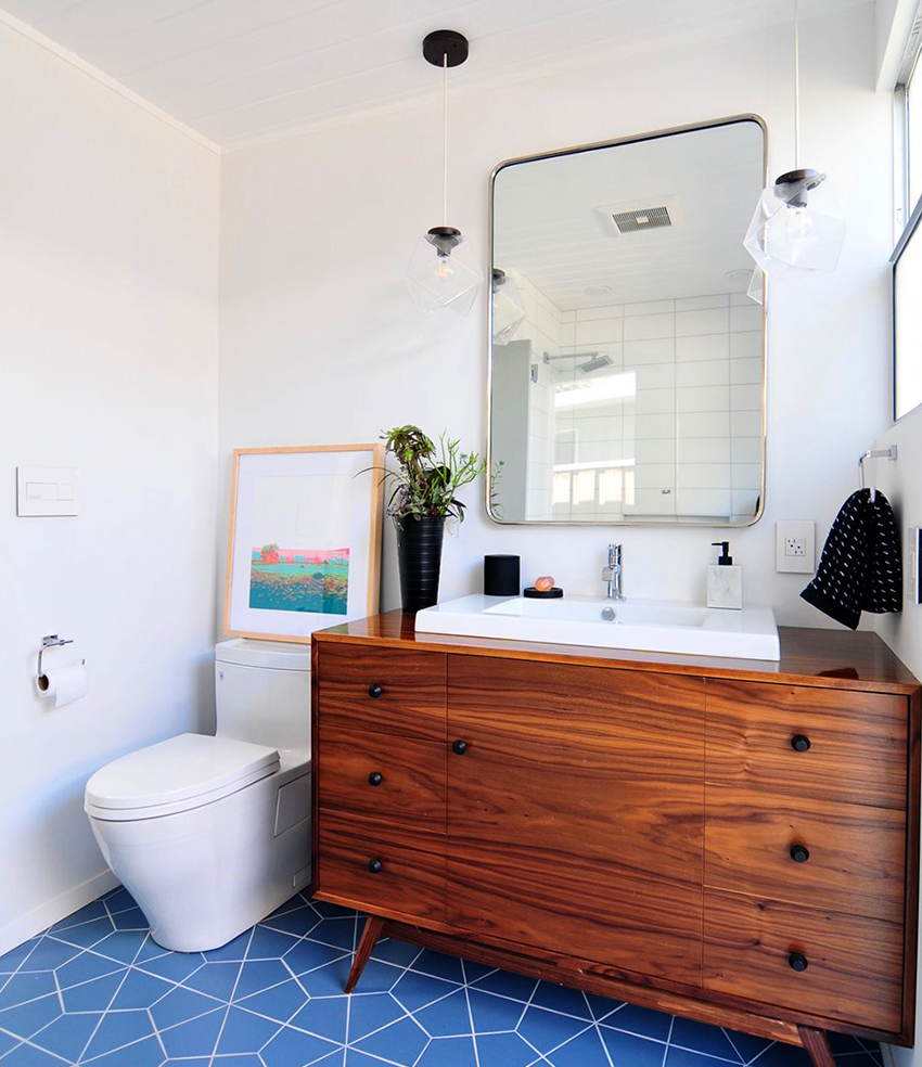 Tuvaleti süslemek için fayans, alçı, duvar kağıdı ve paneller kullanabilirsiniz. Tuvaleti süslemek için fayans, alçı, duvar kağıdı ve paneller kullanabilirsiniz.