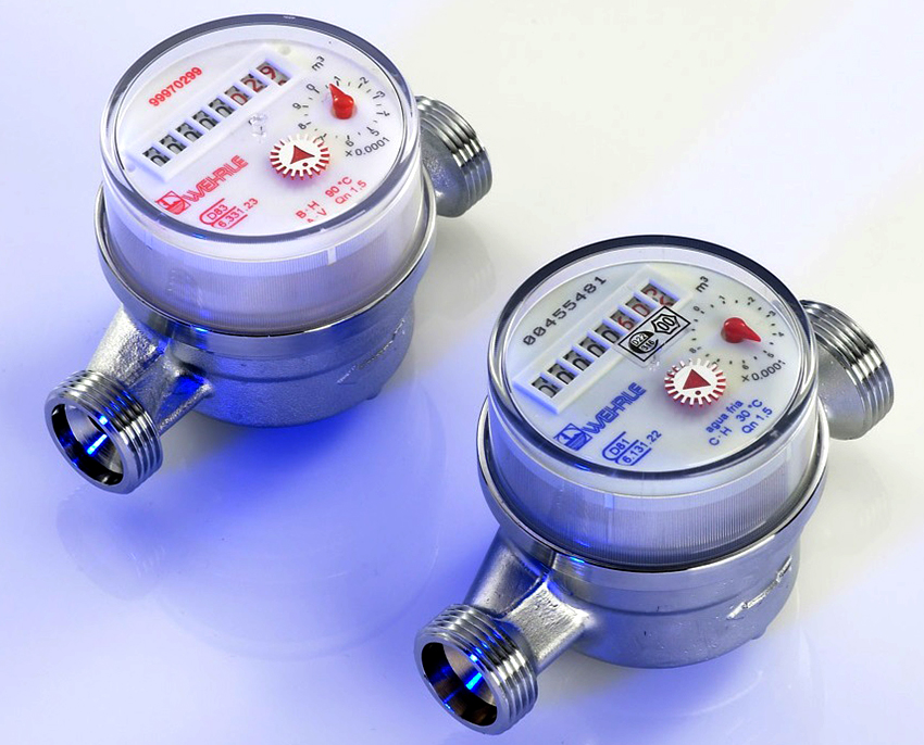 W mieszkaniach stosuje się mierniki ultradźwiękowe, wirowe, tachometryczne i elektromagnetyczne. W mieszkaniach stosuje się mierniki ultradźwiękowe, wirowe, tachometryczne i elektromagnetyczne.