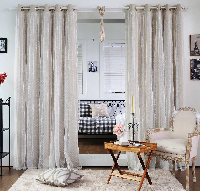 לולאות מאפשרות לכם לפתוח ולסגור את הווילון במהירות בתנועת יד אחת לולאות מאפשרות לכם לפתוח ולסגור את הווילון במהירות בתנועת יד אחת