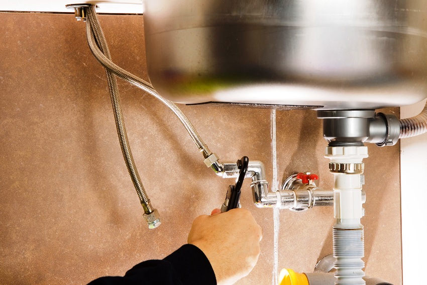 Ang linya ng bellows ay dapat na sa isang kapansin-pansin na lugar upang ang madaling pag-access dito ay ibinigay. Ang linya ng bellows ay dapat na sa isang kapansin-pansin na lugar upang ang madaling pag-access dito ay ibinigay.