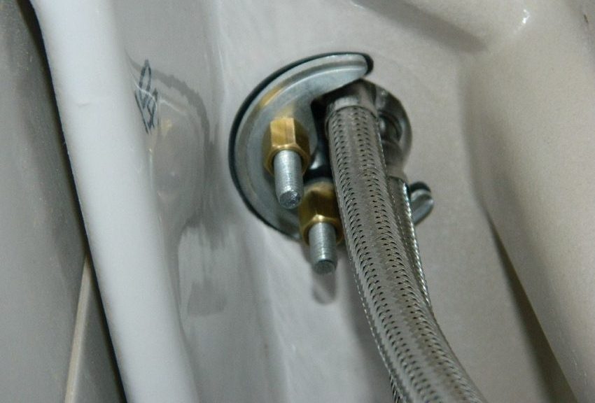 Ang tibay ng stainless steel water liner ay nakasalalay sa pagsunod sa mga patakaran para sa pag-install nito Ang tibay ng stainless steel water liner ay nakasalalay sa pagsunod sa mga patakaran para sa pag-install nito