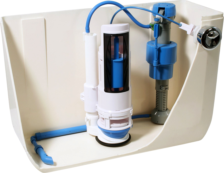 Водата се подава към резервоара от пълнещия или входящия клапан Водата се подава към резервоара от пълнещия или входящия клапан