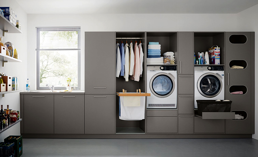 The AEG T8DEE48 dryer is equipped with a 118 liter large drum The AEG T8DEE48 dryer is equipped with a 118 liter large drum