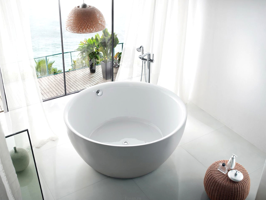 Vaňa v tvare kruhu získala v posledných rokoch titul hlavného atribútu exkluzívneho kúpeľňového interiéru Vaňa v tvare kruhu získala v posledných rokoch titul hlavného atribútu exkluzívneho kúpeľňového interiéru