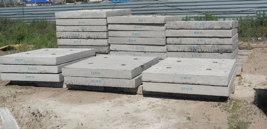 Monolitiske plader anvendes til konstruktion af massive strukturer, opvarmning af lysnettet, udvendige strukturer Monolitiske plader anvendes til konstruktion af massive strukturer, opvarmning af lysnettet, udvendige strukturer