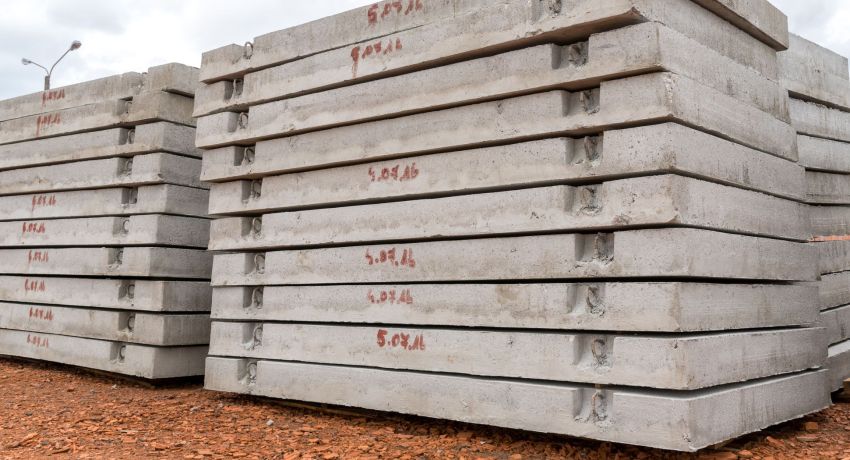 Betonplader kan være en konventionel, ubelastet eller forspændt struktur. Betonplader kan være en konventionel, ubelastet eller forspændt struktur.