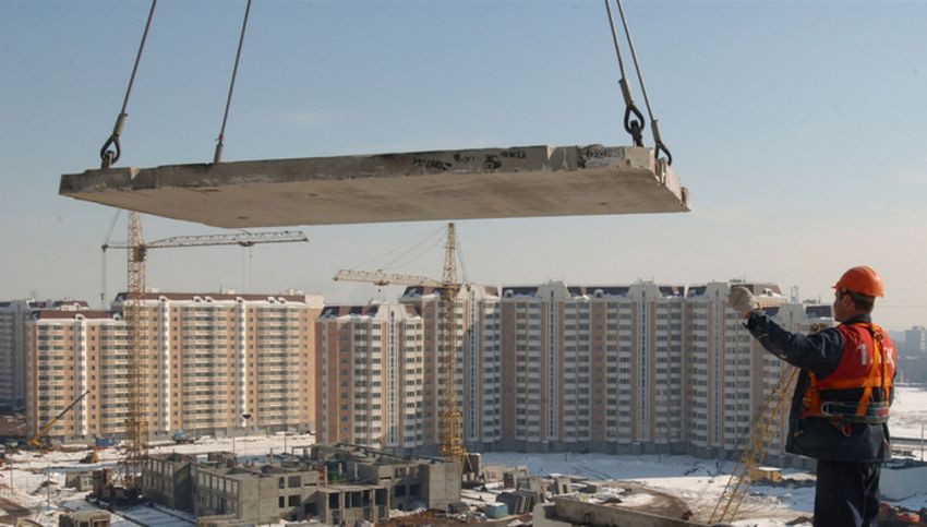 Før du lægger betonplader, skal bunden være ordentligt klargjort Før du lægger betonplader, skal bunden være ordentligt klargjort