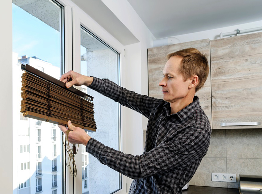 Most often, blinds are attached to the window frame using a bracket. Most often, blinds are attached to the window frame using a bracket.