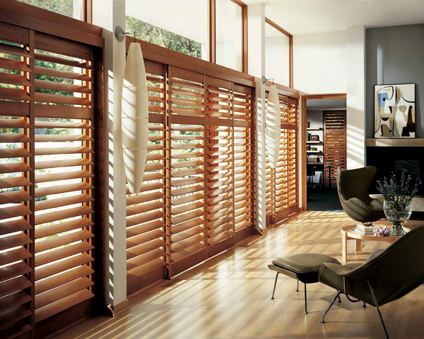 Wooden blinds look great in rooms of different styles Wooden blinds look great in rooms of different styles