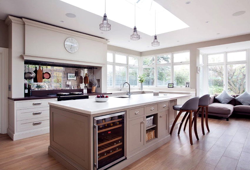 Hyvin valittu esiliina koristaa sisustusta ja lyhentää siivousaikaa Hyvin valittu esiliina koristaa sisustusta ja lyhentää siivousaikaa