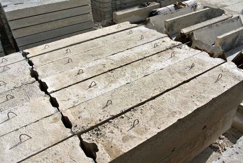 El principal desavantatge dels blocs és el seu elevat cost. El principal desavantatge dels blocs és el seu elevat cost.