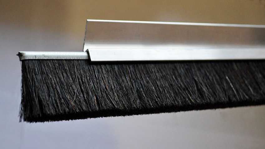 Οι επιλογές πινέλου για σφραγίδες για ντουλάπες ονομάζονται σχάρες Οι επιλογές πινέλου για σφραγίδες για ντουλάπες ονομάζονται σχάρες