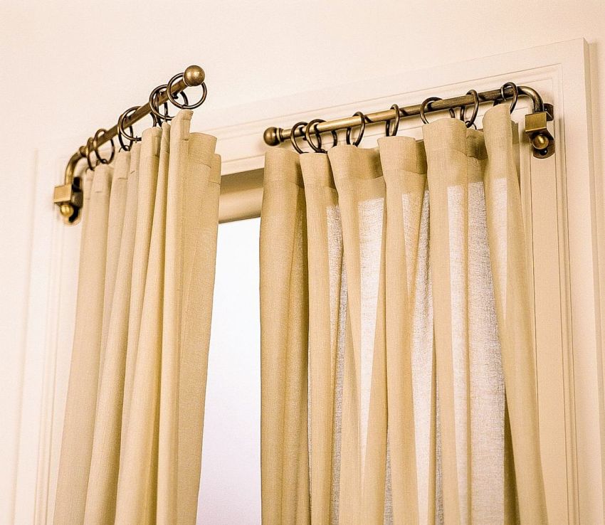 בחירת הווילונות משפיעה על התאמתם החזותית לווילונות ואלמנטים דקורטיביים אחרים. בחירת הווילונות משפיעה על התאמתם החזותית לווילונות ואלמנטים דקורטיביים אחרים.