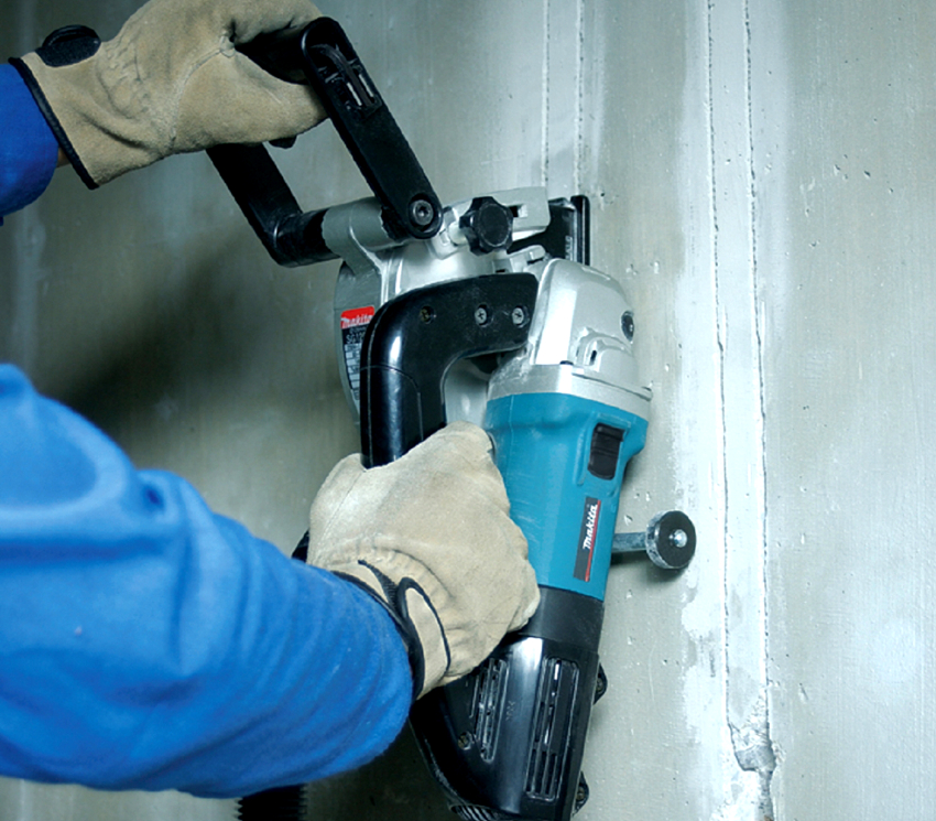 Untuk menyembunyikan wayar di dinding dengan cara tertutup, anda perlu melakukan celah dinding Untuk menyembunyikan wayar di dinding dengan cara tertutup, anda perlu melakukan celah dinding