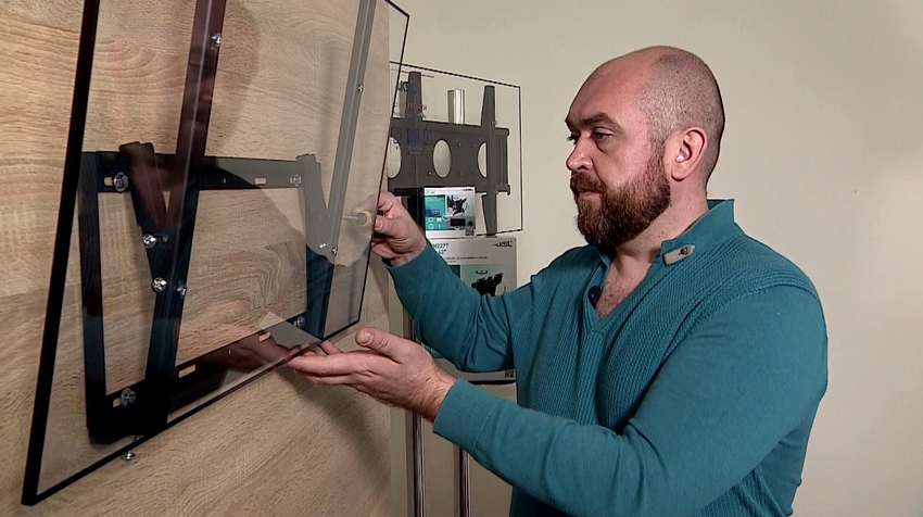 Kapag pumipili ng isang bracket, kailangan mong bigyang-pansin kung anong antas ng mga pag-load ito ay dinisenyo Kapag pumipili ng isang bracket, kailangan mong bigyang-pansin kung anong antas ng mga pag-load ito ay dinisenyo