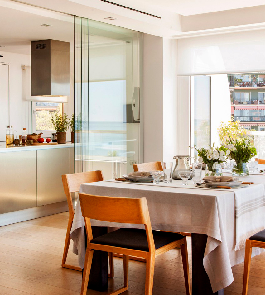 Sürgülü sistemler yerden tasarruf etmenizi sağlar, bu nedenle her büyüklükteki odalar için uygundurlar Sürgülü sistemler yerden tasarruf etmenizi sağlar, bu nedenle her büyüklükteki odalar için uygundurlar