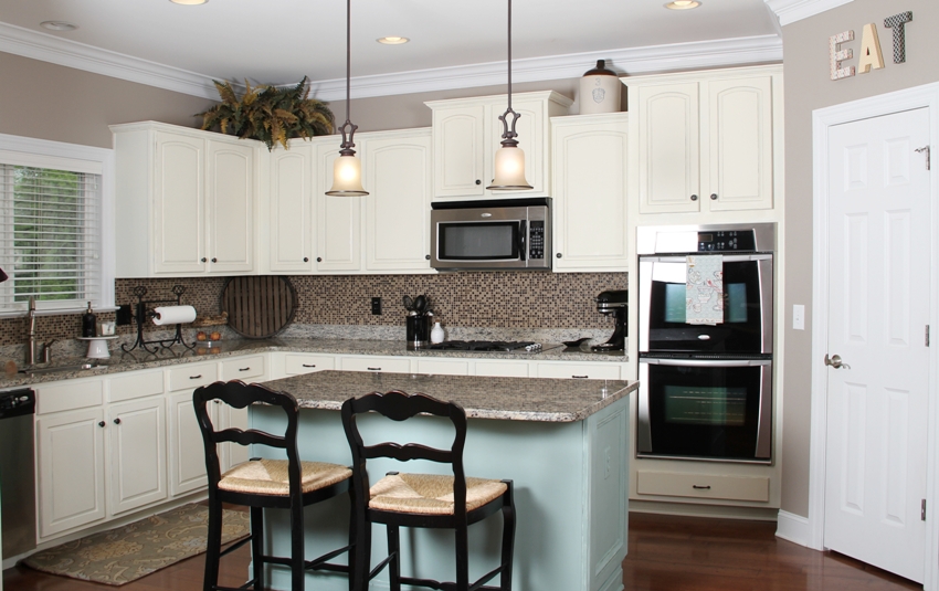 עבור מיקרוגל מושעה, בנוסף לפרמטרים המצוינים של המכשיר, יש צורך לקחת בחשבון את משקלו. עבור מיקרוגל מושעה, בנוסף לפרמטרים המצוינים של המכשיר, יש צורך לקחת בחשבון את משקלו.