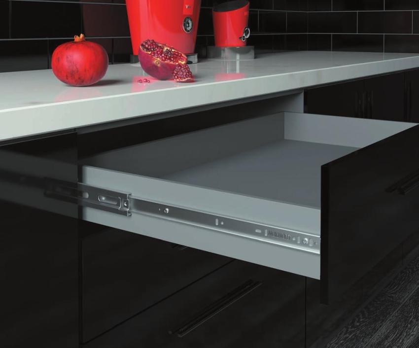 Các thanh dẫn có độ tin cậy cao, đảm bảo việc đóng ngăn kéo mềm mại, yên tĩnh và trơn tru Các thanh dẫn có độ tin cậy cao, đảm bảo việc đóng ngăn kéo mềm mại, yên tĩnh và trơn tru