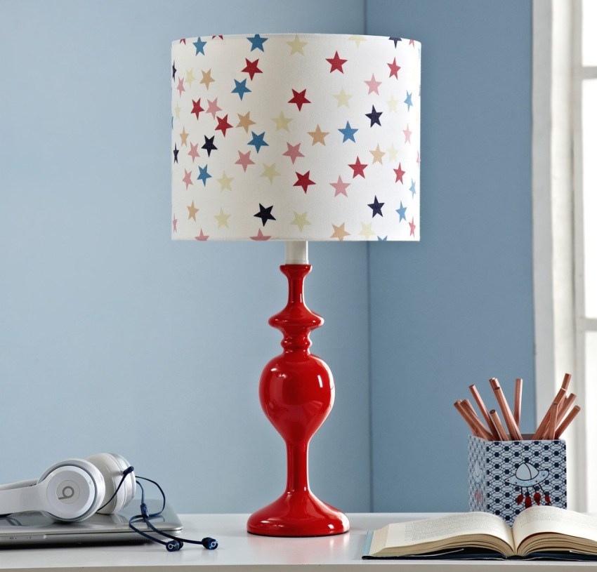 על מנורת השולחן להיות ארגונומית ובטוחה לבריאות על מנורת השולחן להיות ארגונומית ובטוחה לבריאות